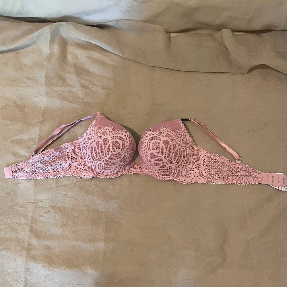 Victoria's Secret Lace Padded Pushup Bra